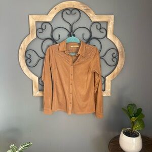 NWT Shyanne Women's Tan Button Down Shirt